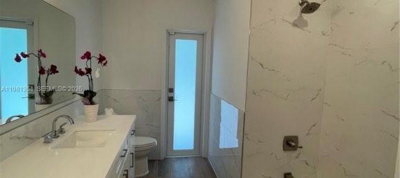 3 dormitorios villa en alquiler en Miami, Miami-Dade, Florida, USA № 615324 19