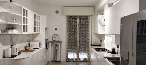 Квартира с 5 комнатами в Бергамо, Италия № 3443 11