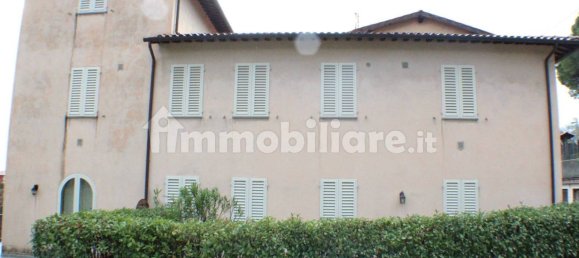 Apartamento de 2 dormitorios en Capannori, Italy No. 147149 4
