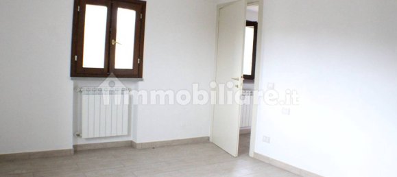 Apartamento de 2 dormitorios en Capannori, Italy No. 147149 13