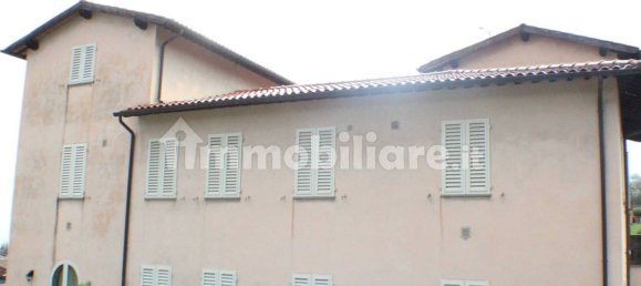 Apartamento de 2 dormitorios en Capannori, Italy No. 147149 3