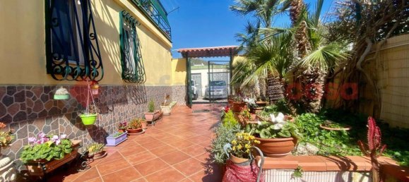 2 bedrooms Apartment in Pozzuoli, Italy No. 102656 14