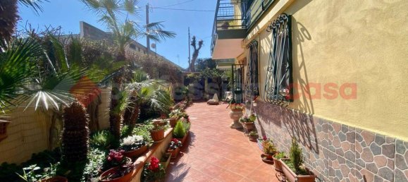 2 bedrooms Apartment in Pozzuoli, Italy No. 102656 13