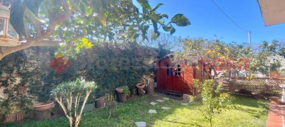 2 bedrooms Apartment in Pozzuoli, Italy No. 102656 2