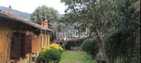 3 bedrooms House in Florence, Italy No. 264672 3