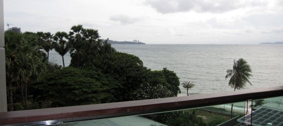 2 bedrooms Condo in Pattaya, Thailand No. 1298 11