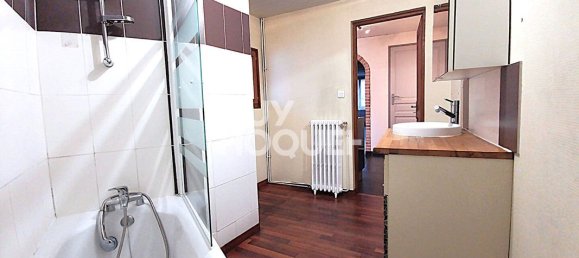 4 bedrooms House in Armentieres, France No. 153539 5