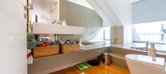 4 bedrooms Duplex in Lisbon, Portugal No. 103976 12