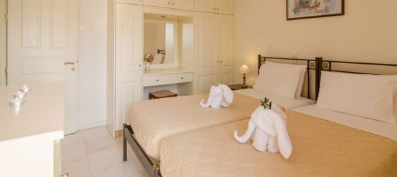 Вилла с 3 спальнями в Керкира, Греция № 8959 4