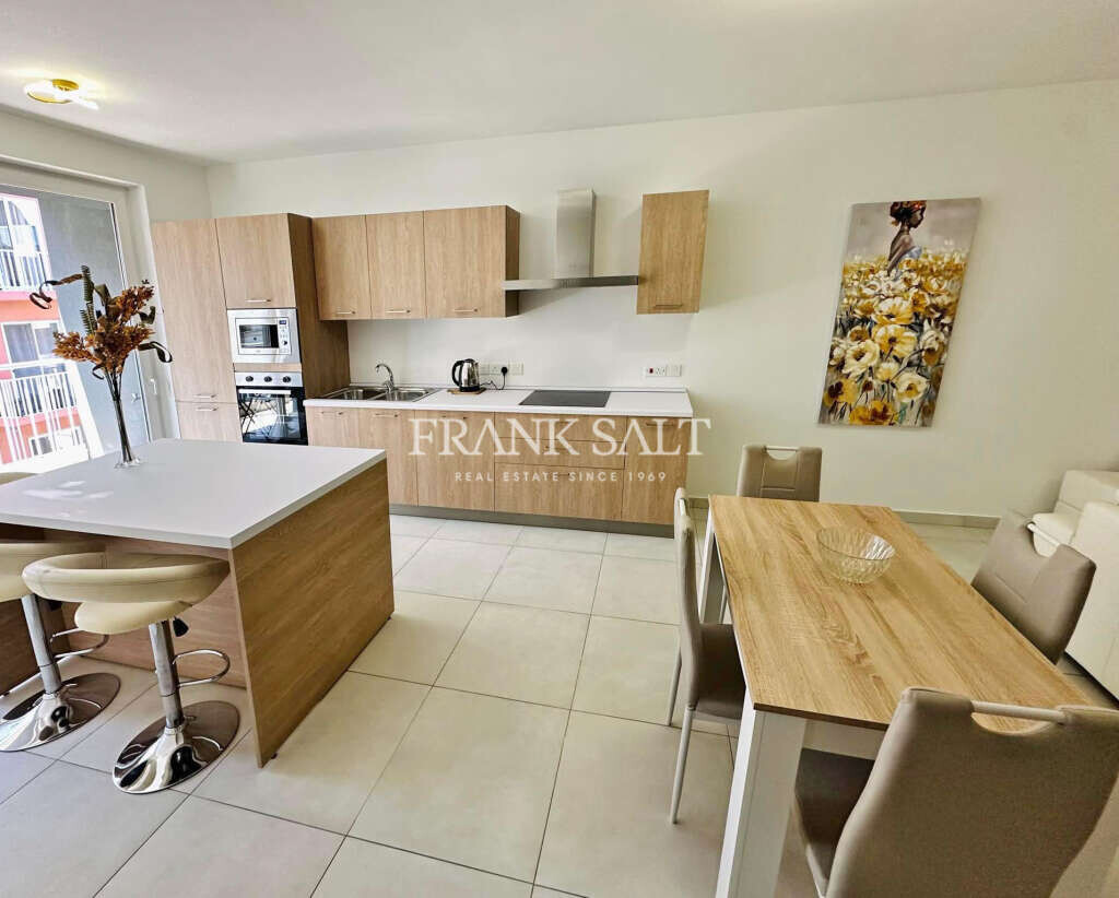 Квартира с 2 спальнями в Каппара, Мальта № 7662