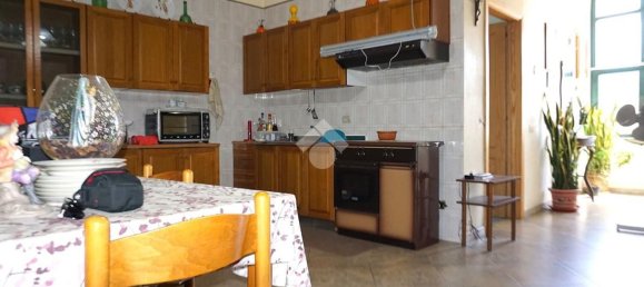 3 Schlafzimmer Wohnung in Montecorvino Rovella, Italy, Nr. 379477 5