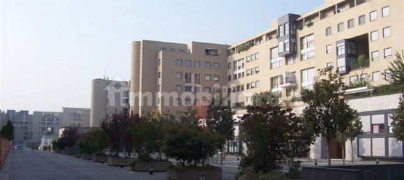  مرآب في Milan, Italy 30متر مربع رقم 246434 7