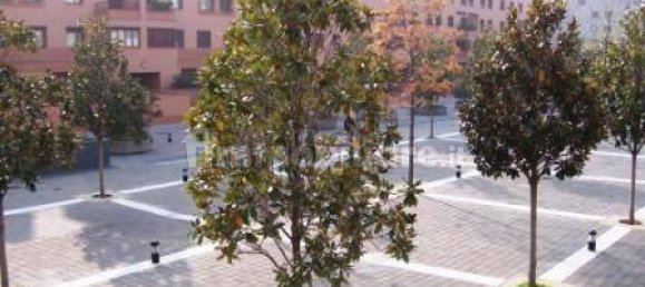  مرآب في Milan, Italy 30متر مربع رقم 246434 5