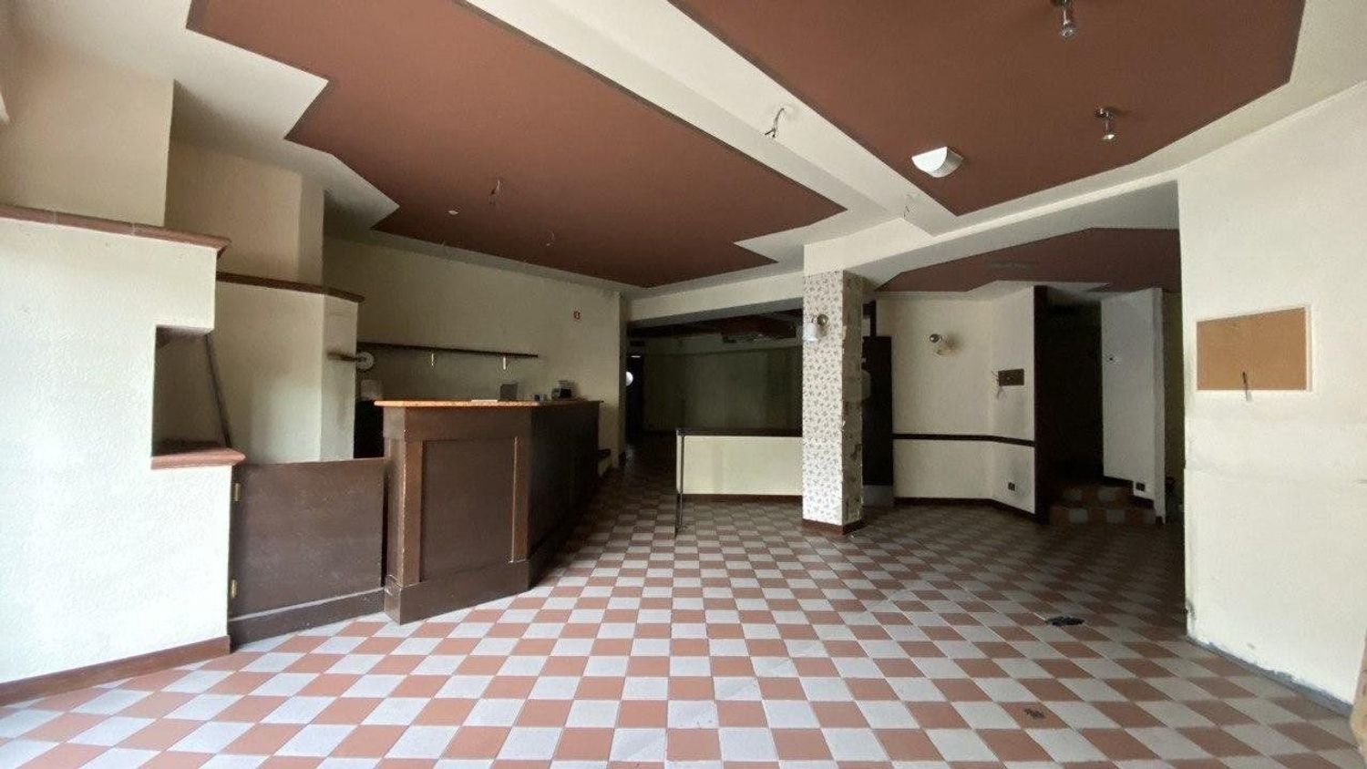 Коммерческая недвижимость 230м² в Эзине, Италия № 387105