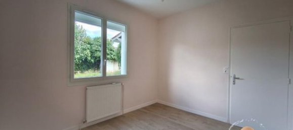 3 bedrooms House in Soyaux, France No. 308322 5