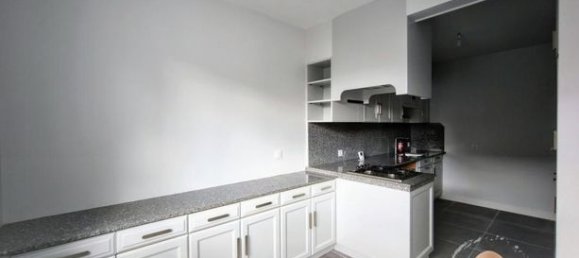 3 bedrooms House in Soyaux, France No. 308322 3