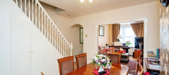 3 bedrooms House in Watford, United Kingdom No. 6059 6