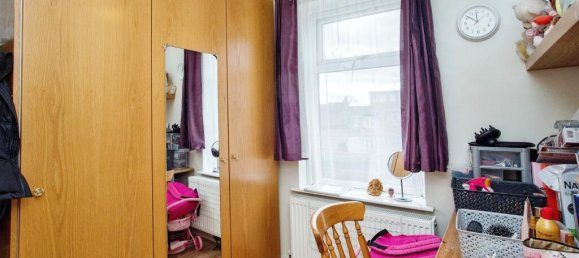 3 bedrooms House in Watford, United Kingdom No. 6059 10