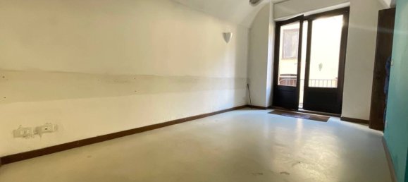 3 rooms Commercial property in Lanzo Torinese, Italy No. 305419 2