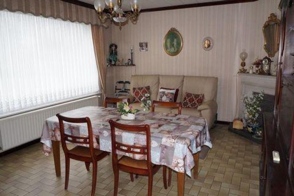 Casa de 3 dormitorios en Halluin, France No. 28684