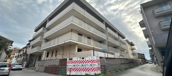 4-Zimmer Wohnung in Frattaminore, Italy, Nr. 80186 2