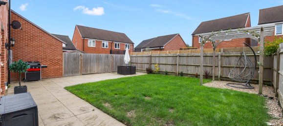 5 Schlafzimmer Haus in Horley, United Kingdom, Nr. 1051 4