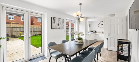 5 Schlafzimmer Haus in Horley, United Kingdom, Nr. 1051 5