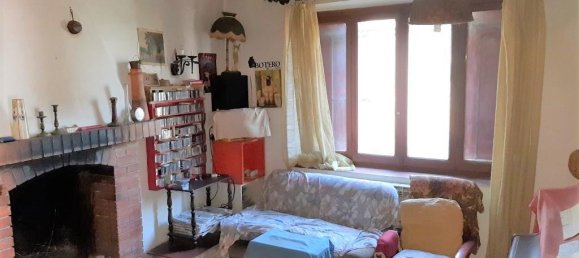 5 rooms Villa in Figline e Incisa Valdarno, Italy No. 224612 4