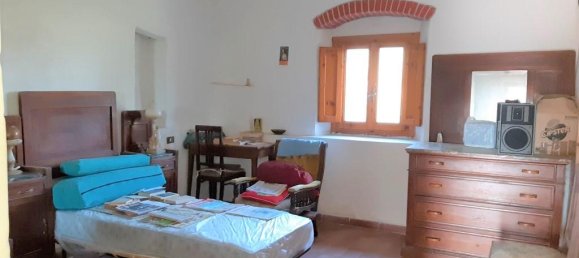 5 rooms Villa in Figline e Incisa Valdarno, Italy No. 224612 10