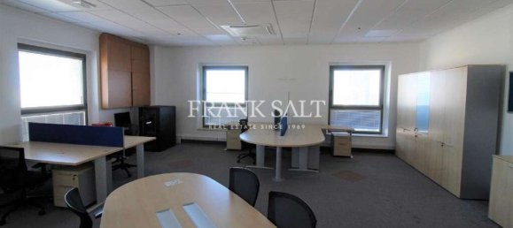 50m² Office in Saint Julian's, Malta No. 12254 4