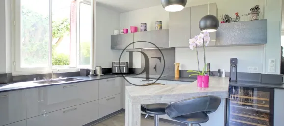 3 bedrooms House in Montigny-sur-Loing, France No. 323525 4