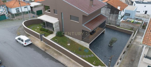 3 bedrooms House in Fanzeres, Portugal No. 130983 15