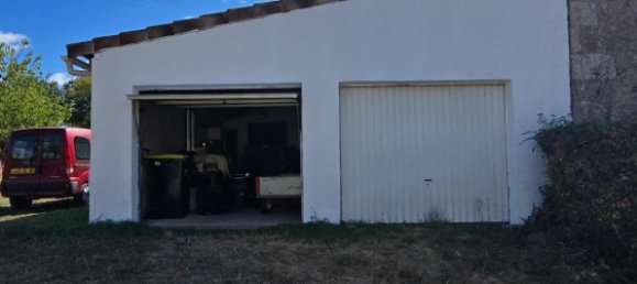 3 bedrooms House in Adriers, France No. 340166 5