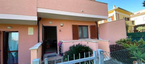 5 rooms Apartment in Montescudo Monte Colombo, Italy No. 37293 27