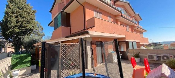 5 rooms Apartment in Montescudo Monte Colombo, Italy No. 37293 41