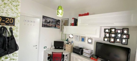 5 rooms Apartment in Montescudo Monte Colombo, Italy No. 37293 73