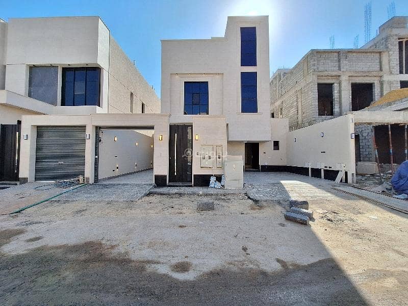 5 bedrooms Apartment in Riyadh, Saudi Arabia No. 585