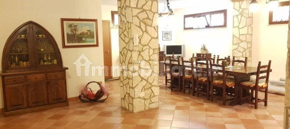 Villa de 3 dormitorios en Guidonia Montecelio, Italy No. 124824 26