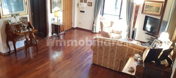 Villa de 3 dormitorios en Guidonia Montecelio, Italy No. 124824 27