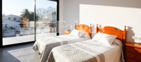5 bedrooms House in Empuriabrava, Spain No. 84532 21
