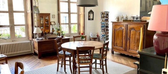 3 Schlafzimmer Wohnung in Saint-Germain-en-Laye, France, Nr. 181236 2