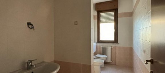 2 rooms Apartment in Torrile, Italy No. 238277 8