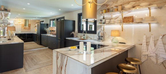 4 bedrooms Villa in Nueva Andalucia, Spain No. 4645 18