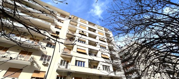 1 bedroom Apartment in Rome, Italy No. 110119 2