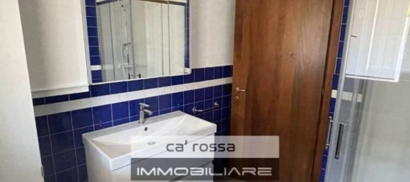 Квартира с 2 спальнями в Карбонера, Италия № 260271 12