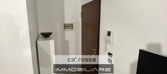 Квартира с 2 спальнями в Карбонера, Италия № 260271 5