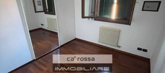 Квартира с 2 спальнями в Карбонера, Италия № 260271 11