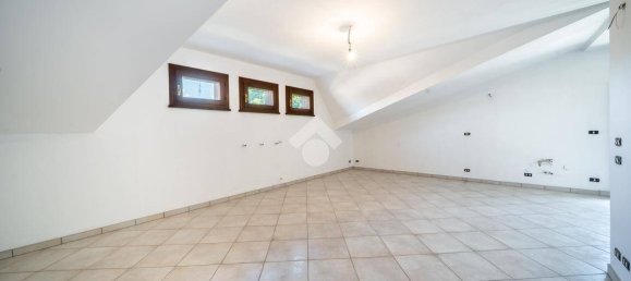 Дом с 4 спальнями в Формиджине, Италия № 24241 2