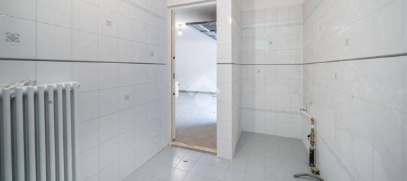 Дом с 4 спальнями в Формиджине, Италия № 24241 9