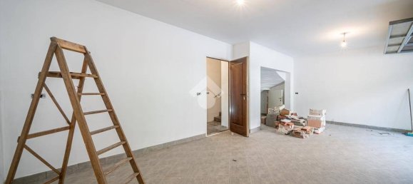 Дом с 4 спальнями в Формиджине, Италия № 24241 8